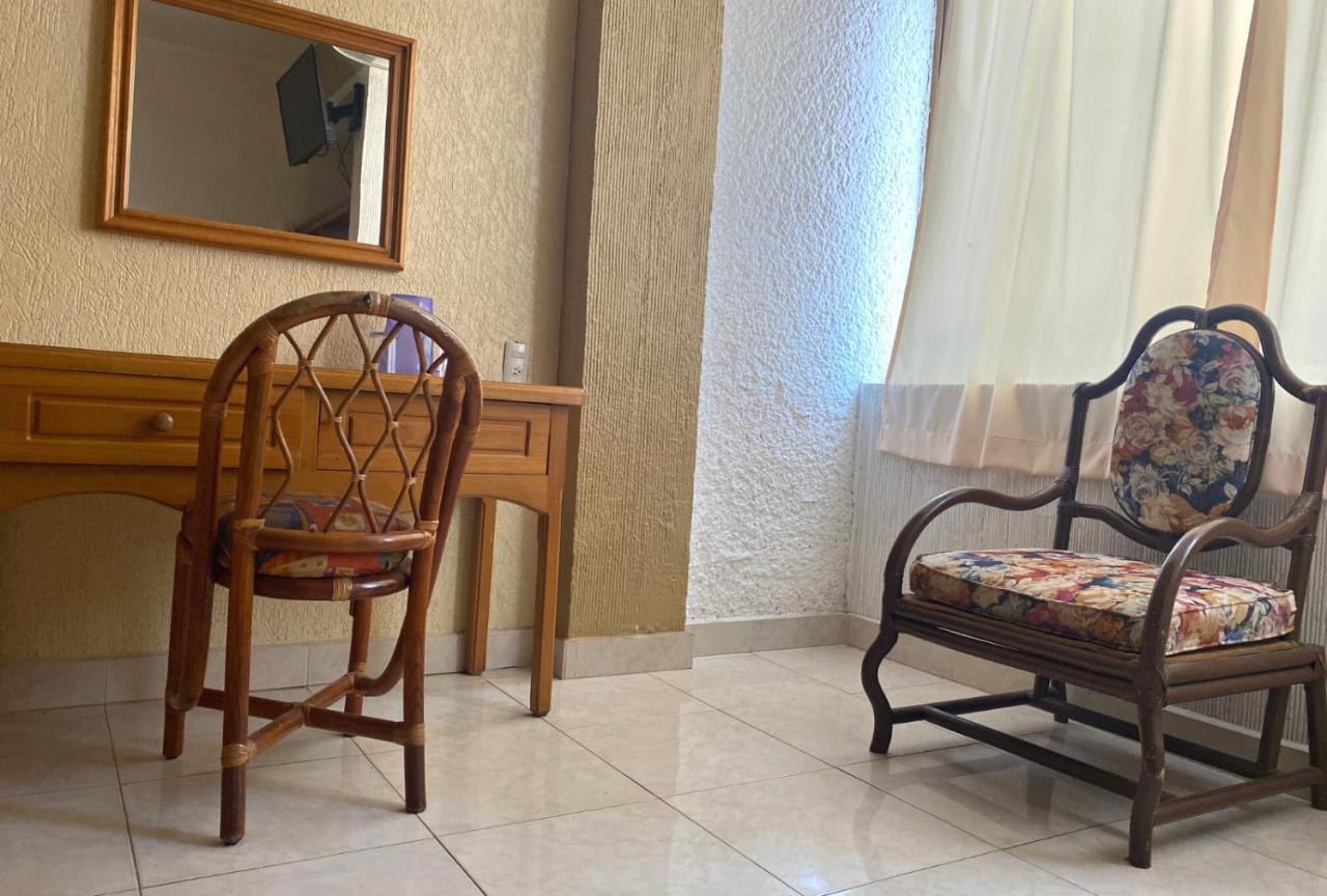 Hotel Sol Del Pacifico ลาซาโร การ์เดนาส ภายนอก รูปภาพ